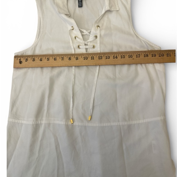 Ellen Tracy White Sleeveless Top L Lace Up Collar Tunic Tencel Hi Lo NWT $79.50 - Picture 4 of 9